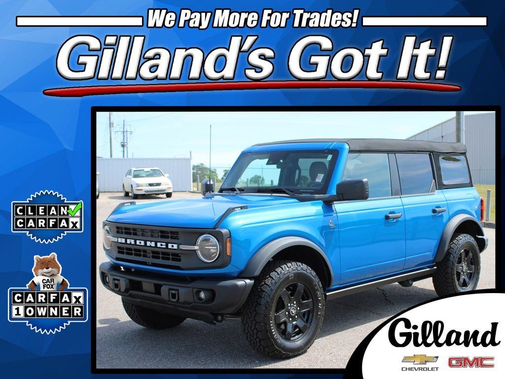 2024 Ford Bronco Black Diamond in Blue — front three-quarter view