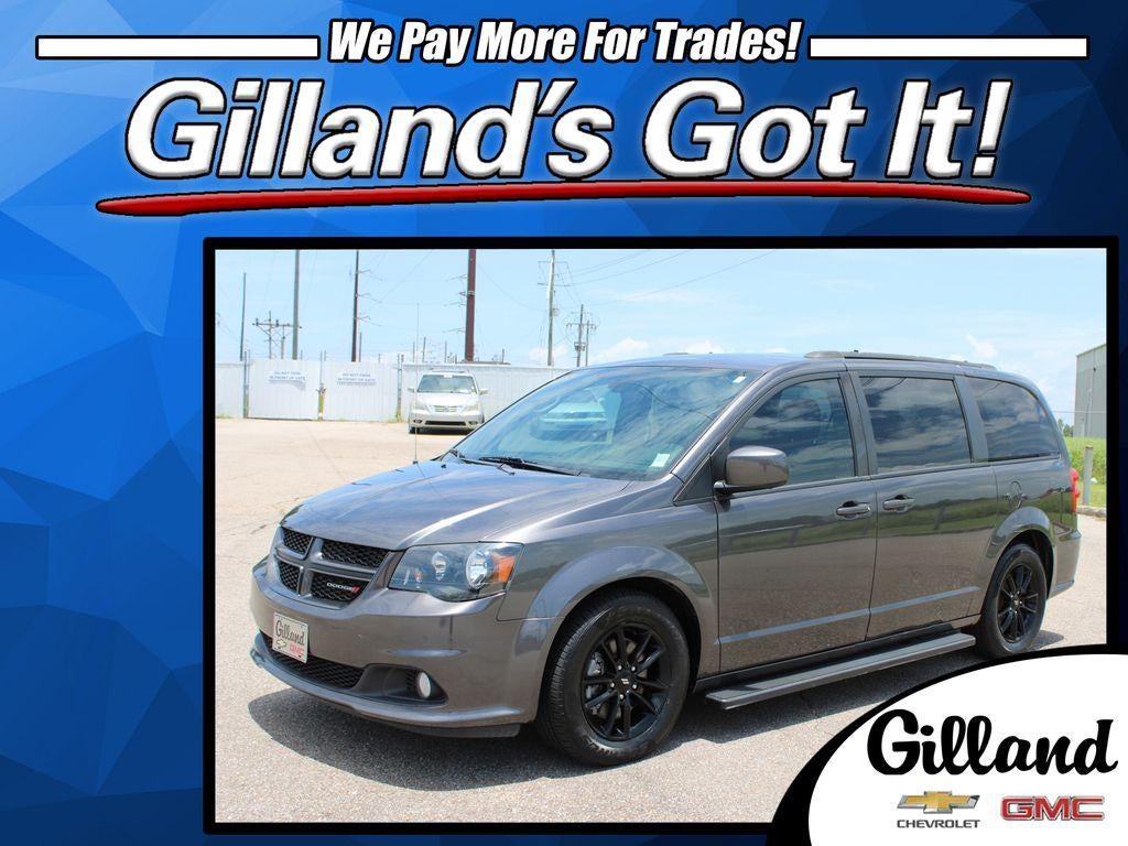 2019 Dodge Grand Caravan GT in Gray — front three-quarter view